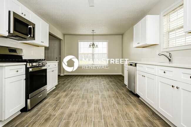 Foto del edificio - 5 Bedroom Pet-Friendly Home in HAMPTON, GA...