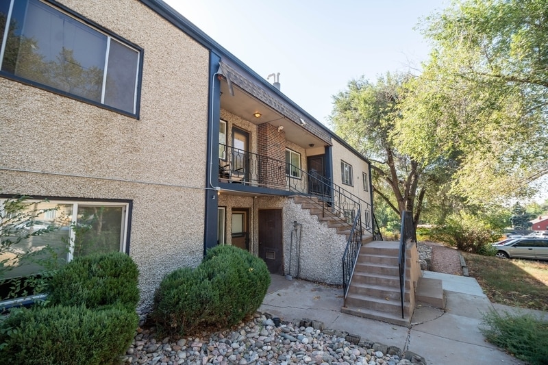 Building Photo - 6190 Webster St