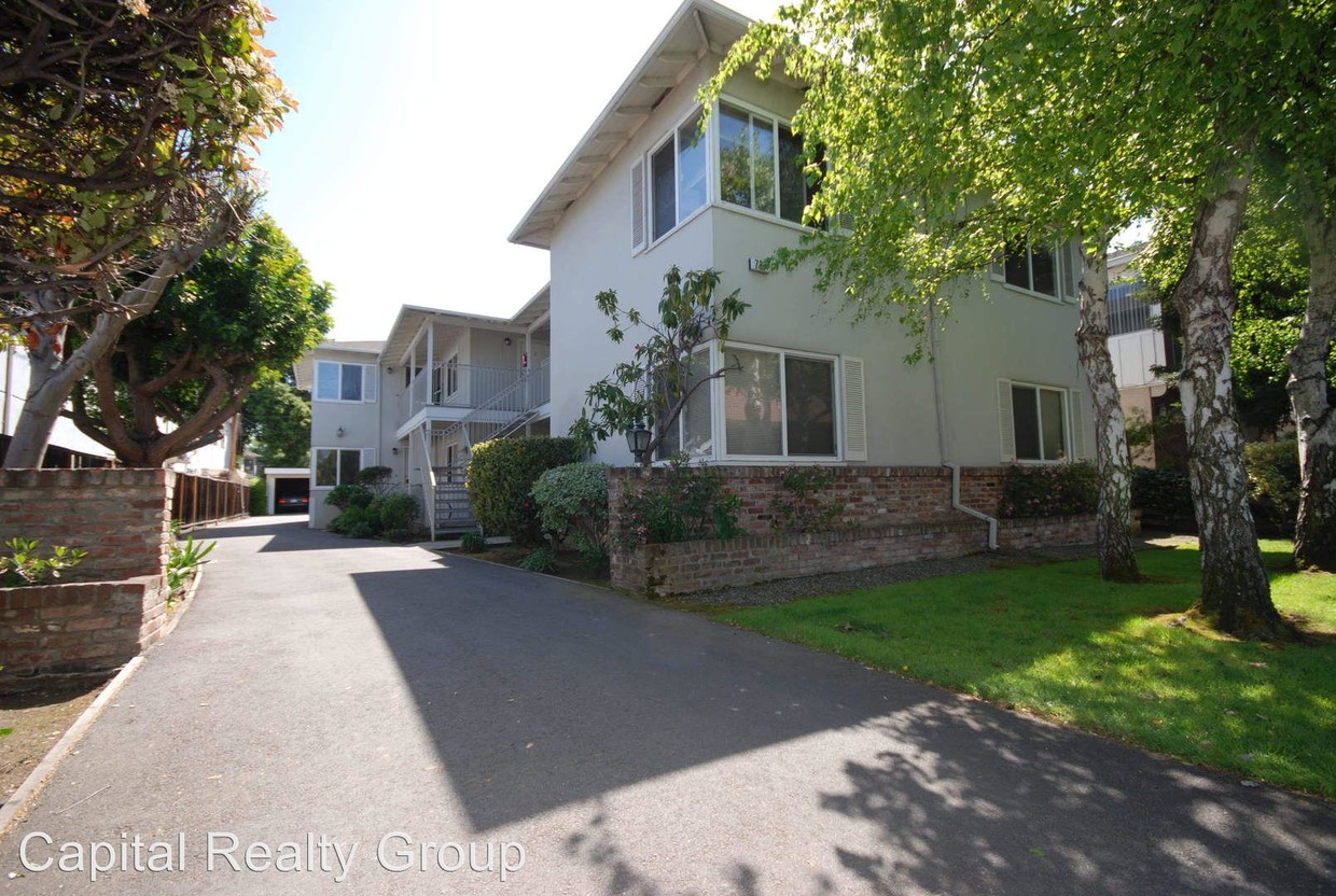 Primary Photo - 727 Menlo Ave