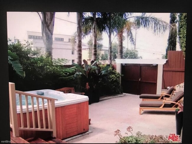 Building Photo - 4 br, 2 bath House - 21003 Pacific Coast H...