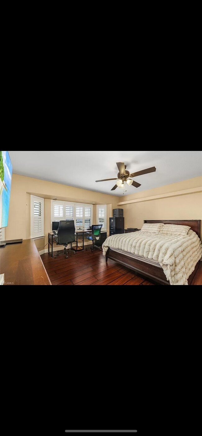 Foto del edificio - 403 SW 3rd Ct