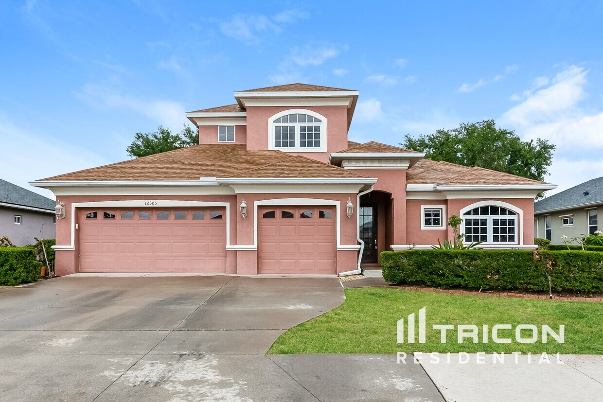 Foto principal - 12305 Aster Ave