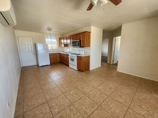 Building Photo - 73855 Desert Trail Dr