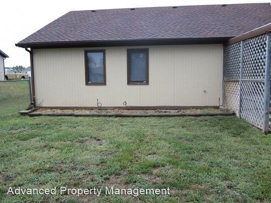 Building Photo - 3 br, 2 bath House - 320 Palomino Lane