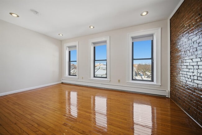 Building Photo - 800 Ocean Ave