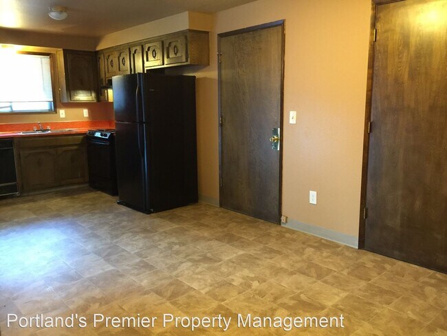 Building Photo - 3 br, 2 bath House - 3031 SE 140th Avenue
