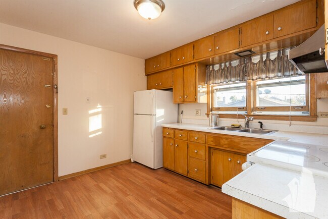 Foto del edificio - 5615 N Mozart St
