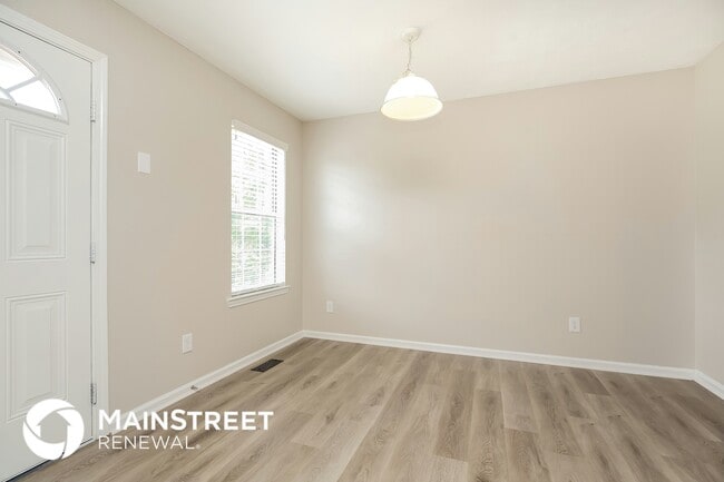 Foto del edificio - 905 Libby Ln