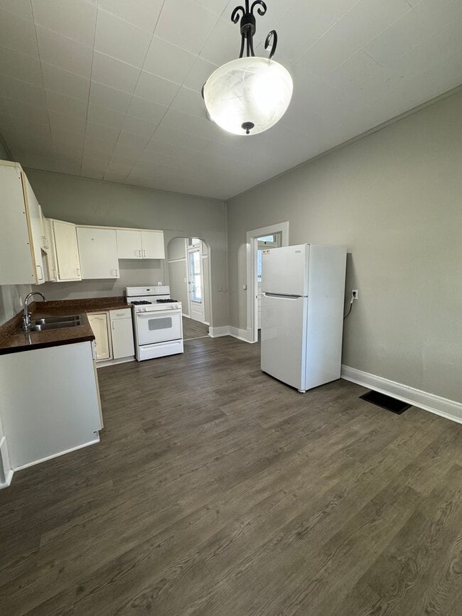 Foto del edificio - 3 Bedroom Single Family Home Near Columbia...