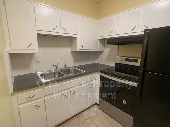 Foto del edificio - 1710 Riverside Dr