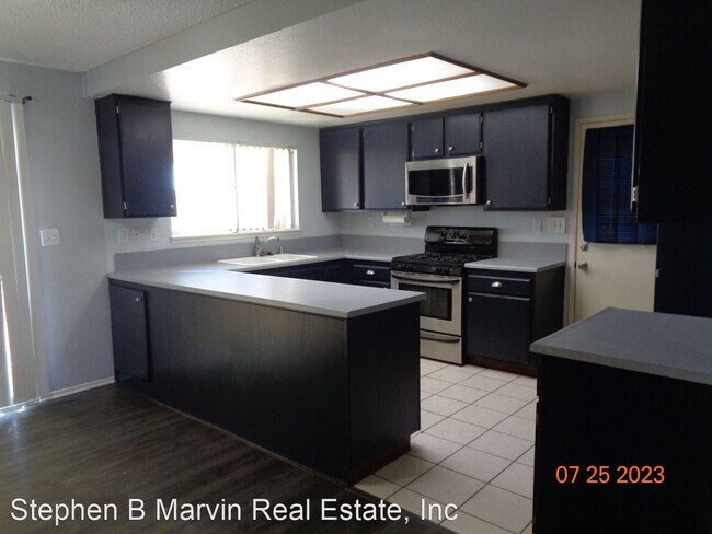 Building Photo - 3 br, 2 bath House - 42630 Roadrunner Way
