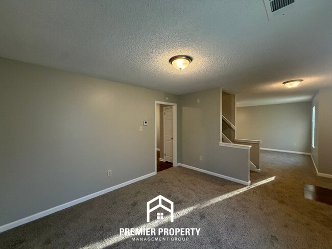 Foto del edificio - Beautiful 2-Story 3BR/2.5BA Bartlett Home | 1,632 Sq Ft, Vaulted Primary & Back Patio