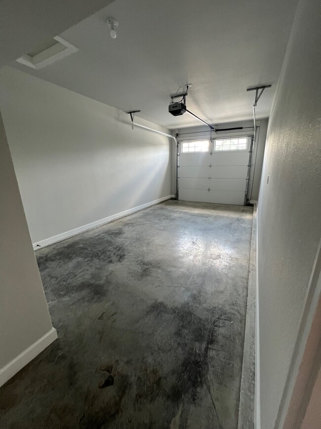 Building Photo - 81 SE 351st Rd