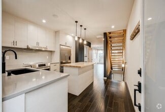 Building Photo - 2263 14th Ave W