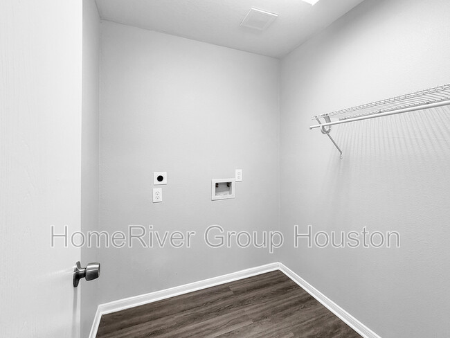 Foto del edificio - 907 Chad Ln