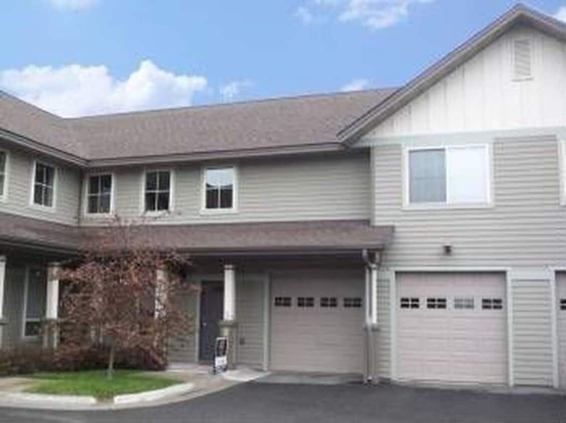 Primary Photo - Dog friendly 3 Bedroom Condo!