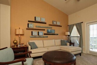 Building Photo - 7201 Ranch Rd 2222