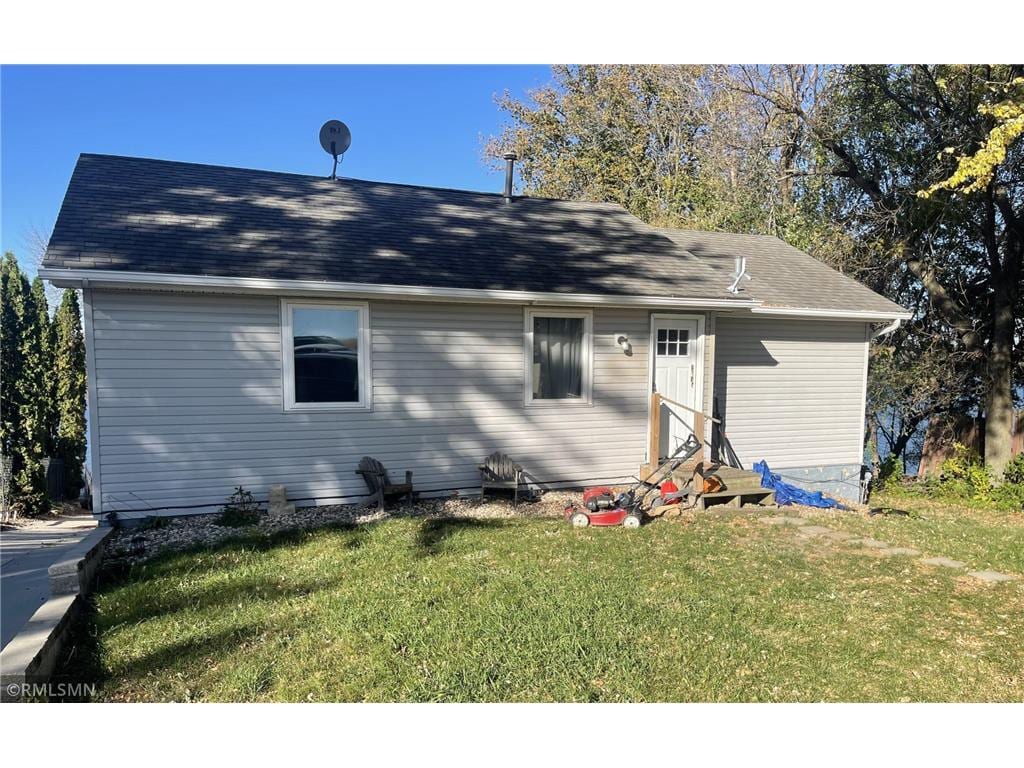 Primary Photo - 28662 W Lake Dr