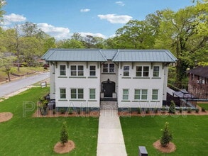 Building Photo - 750 Cascade Pl SW