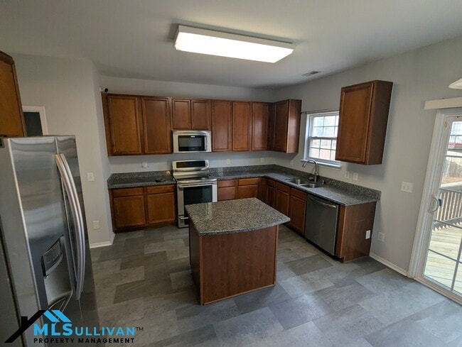 Building Photo - 4807 Mistletoe Ln