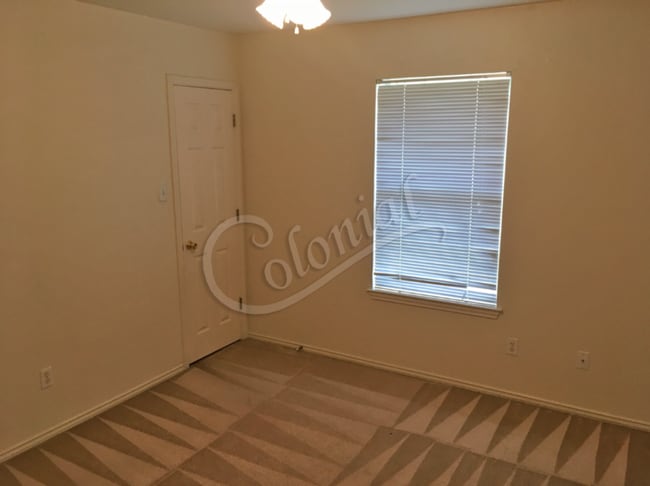 Building Photo - 4604 Bowles Dr