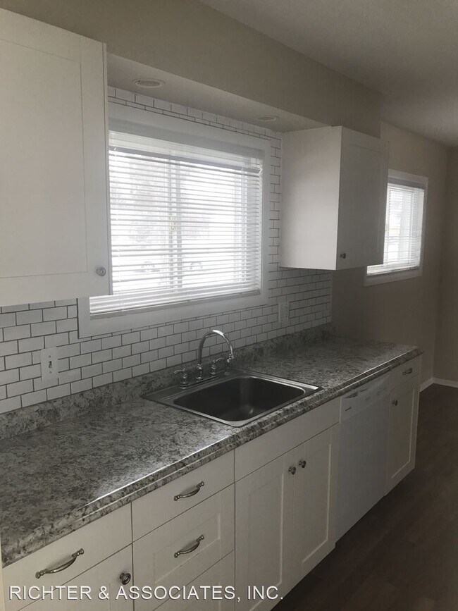 Building Photo - 3 br, 2 bath House - 7451 CORNWALL CT.