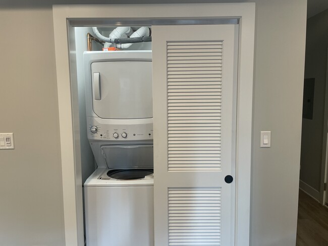 Foto del edificio - 3502 N Wilton Ave