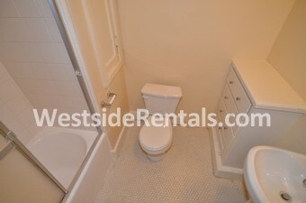 Foto principal - 465 N Western Ave