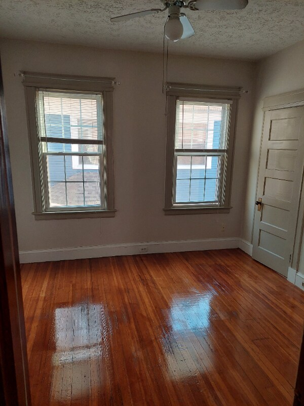Building Photo - 422 Prospect Ave