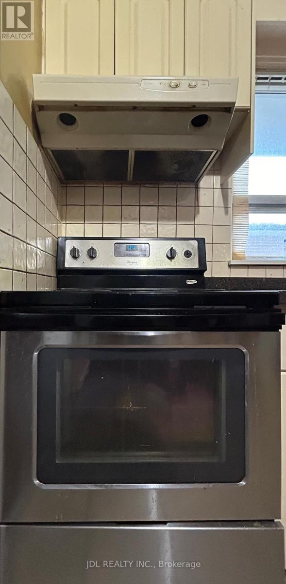 Photo du bâtiment - 47 Crosland Dr