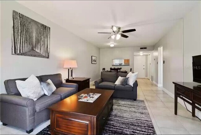 Foto del edificio - 797 W Lancaster rd