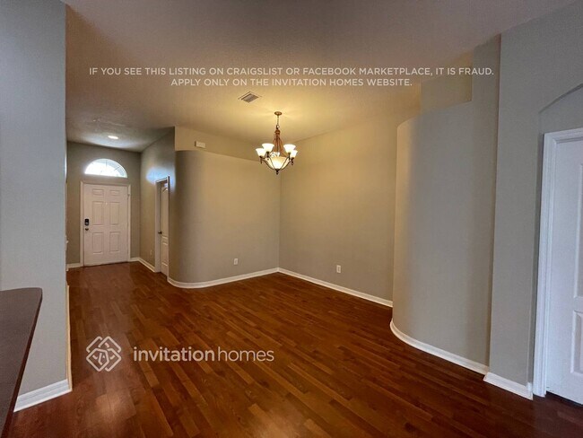 Foto del edificio - 16752 Nikki Ln