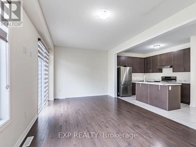 Building Photo - 10 Truffle Ct