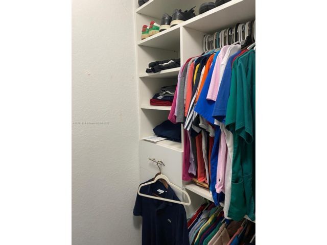 Foto del edificio - 3531 W 88th St