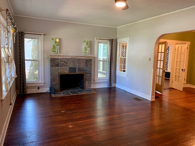 Living Room - 236 W Michigan Ave