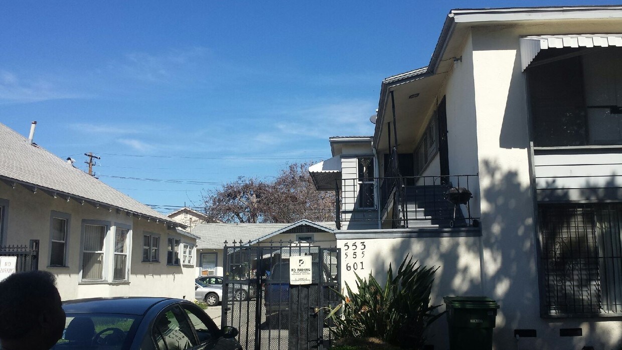 Building Photo - 553-603 W 45th St