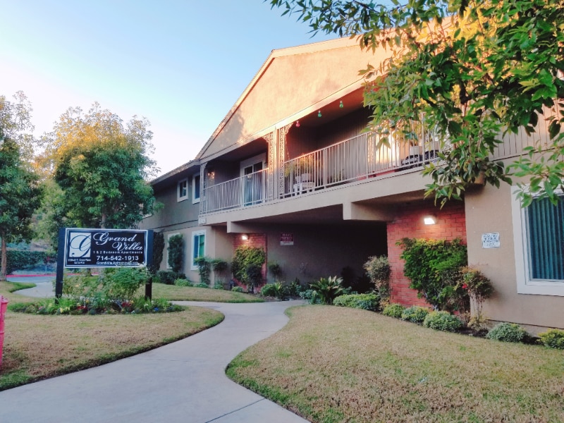 1339 Grace St Unit 8, Santa Ana, CA 92701 Apartment for Rent in Santa