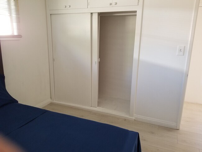 Foto del edificio - 1045 Palm Ave