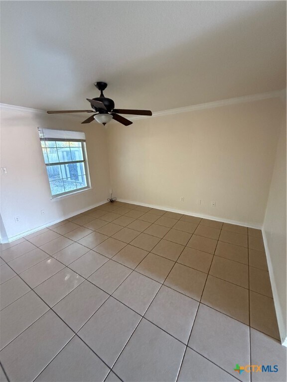 Foto del edificio - 102 Kings Ct