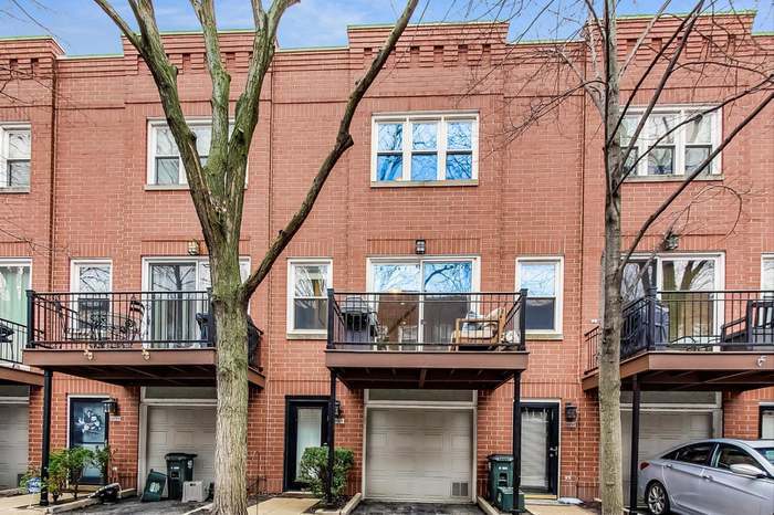 Primary Photo - 2803 N Wolcott Ave