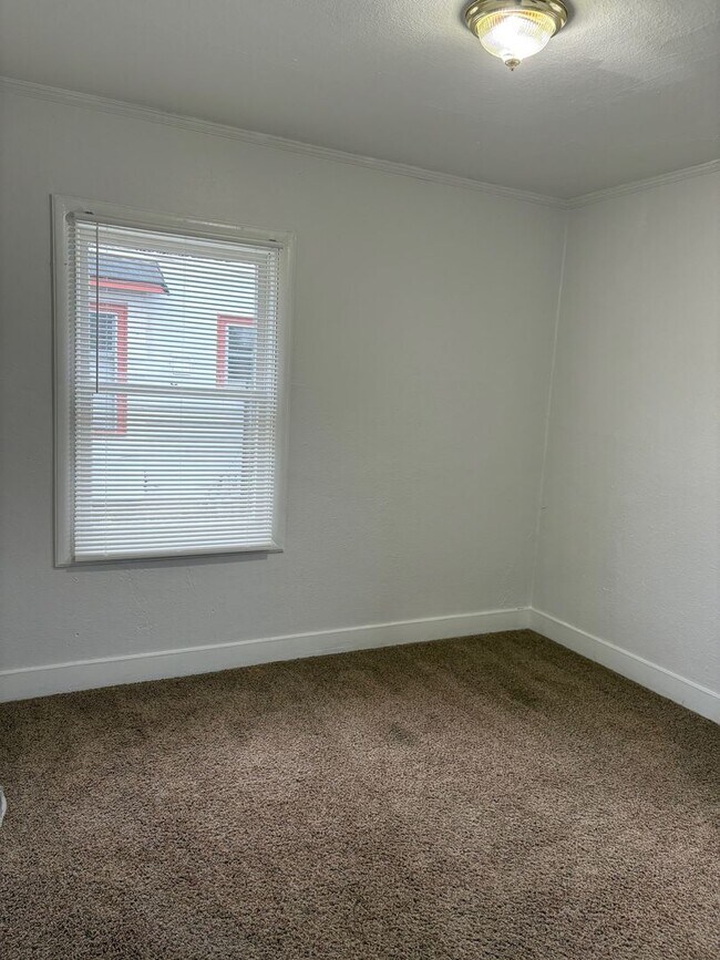 Foto del edificio - Beautiful Three-Bedroom House in the Piedmont Neighborhood