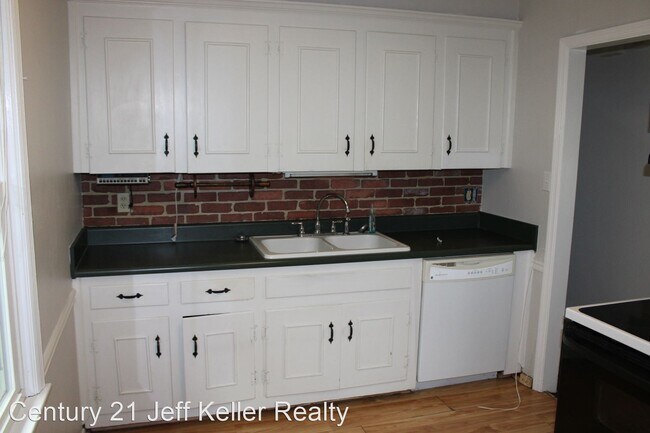 Building Photo - 3 br, 1.5 bath House - 2221 Anthony Rd.