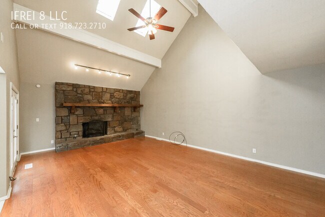 Foto del edificio - 7746 E 87th St