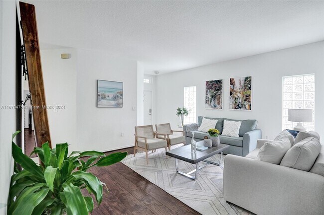 Foto del edificio - 4102 Sapphire Terrace