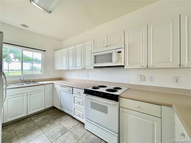 Building Photo - 91-1023-1023 Keoneula Blvd