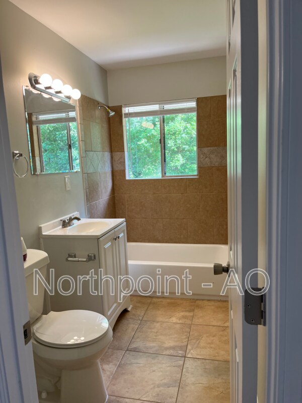 Building Photo - 221 Whipporwill Way