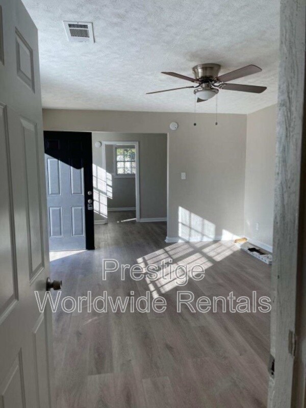 Foto del edificio - 2338 Banks Ave