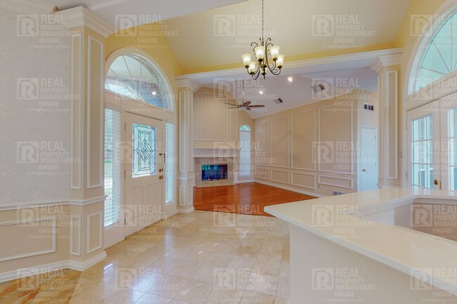 Building Photo - Spacious Corner 4 Bedroom House in Coppell...