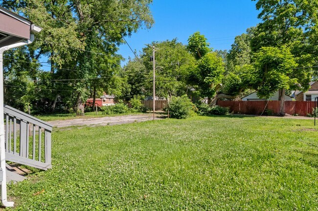 Building Photo - 3 Bedroom Single Family Home for Rent on e...