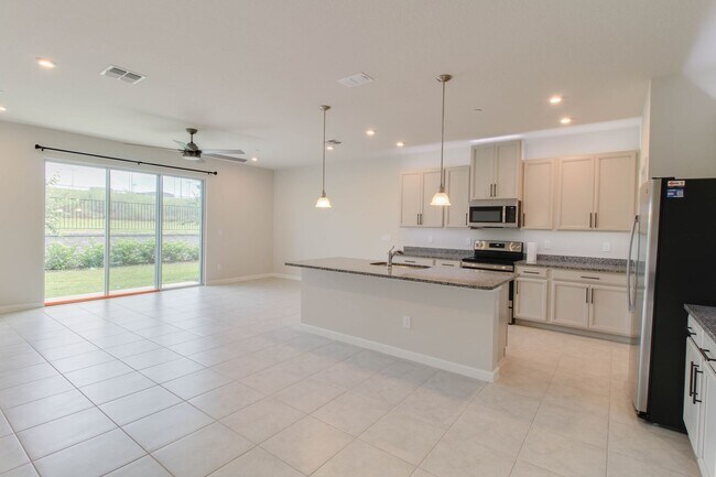 Foto del edificio - 1919 Holden Ridge Ln